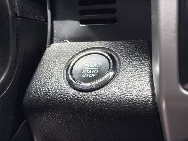 2019 Ingot Silver Ford Super Duty F-350 SRW Lariat 4X4 Truck