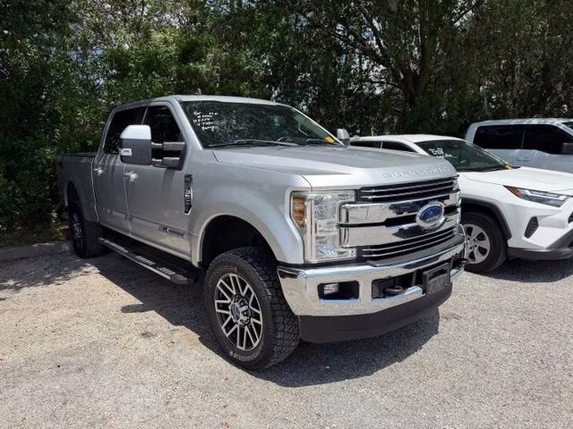 2019 Ingot Silver Ford Super Duty F-350 SRW Lariat 4X4 Truck