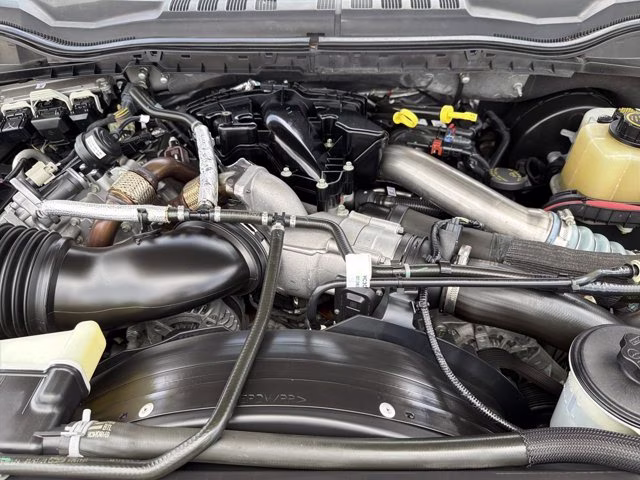 2019 Ingot Silver Ford Super Duty F-350 SRW Lariat 4X4 Truck