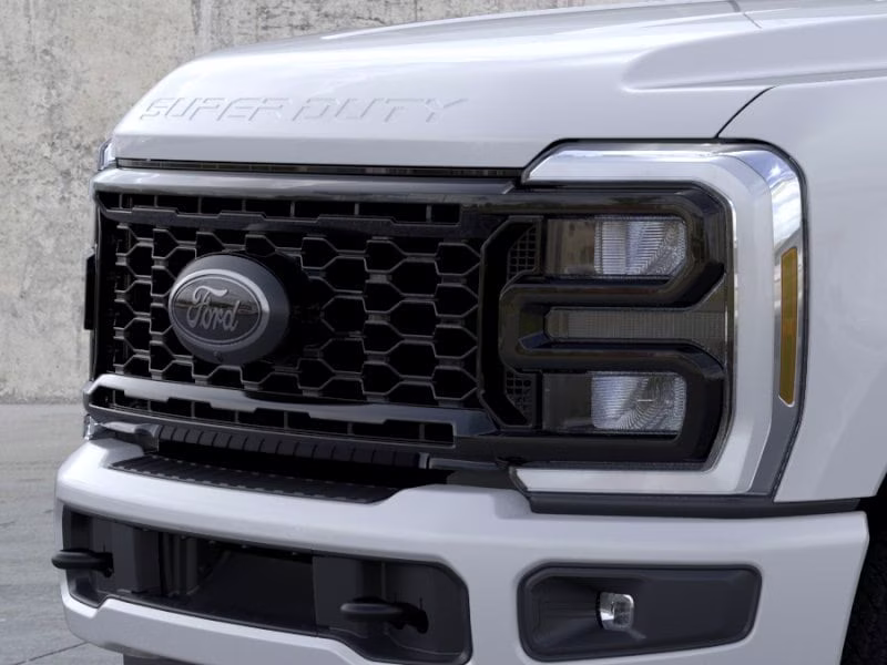 2026 Oxford White Ford Super Duty F-250 SRW Lariat 4X4 Truck