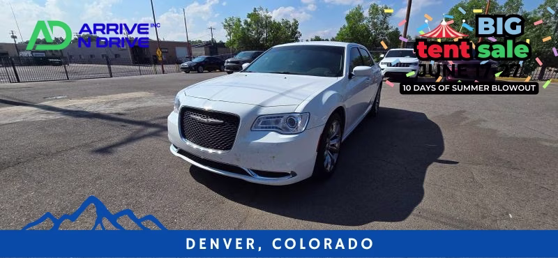 2019 Chrysler 300 300 Touring L Sedan 4D RWD