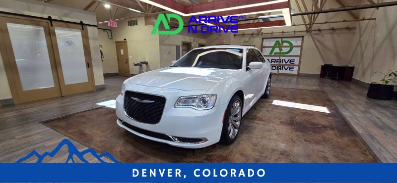 2019 Chrysler 300 Touring L's photo
