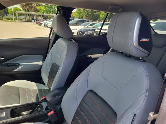 2024 Aspen White/Super Black Nissan Kicks SR FWD SUV
