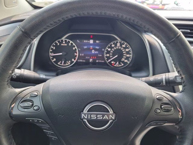2023 Pearl White Tricoat Nissan Murano SL FWD SUV