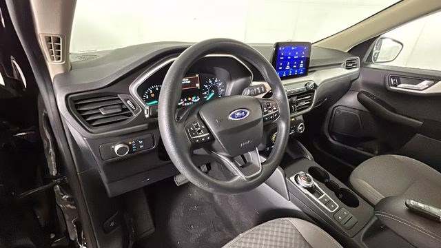 2020 Black Metallic Ford Escape SE FWD SUV