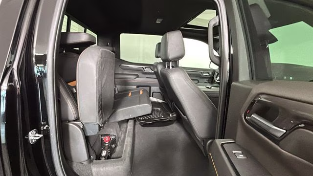 2024 Onyx Black GMC Sierra 1500 AT4 4X4 Truck