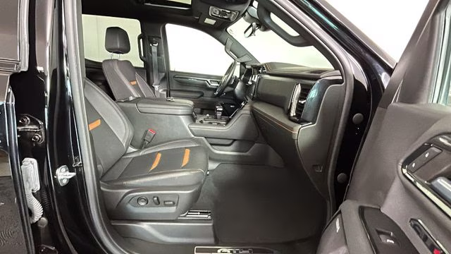 2024 Onyx Black GMC Sierra 1500 AT4 4X4 Truck