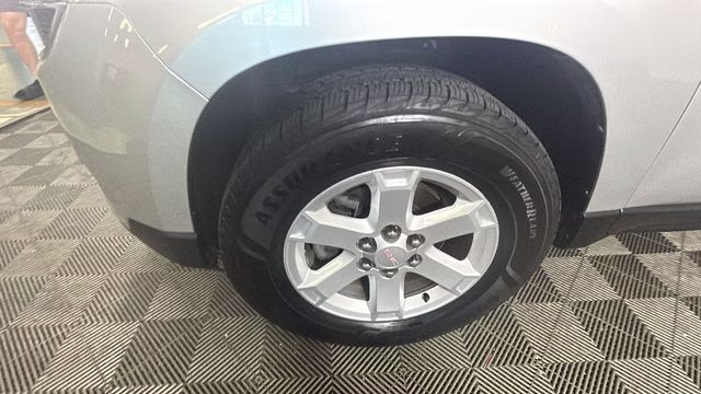2015 Quicksilver Metallic GMC Acadia SLE-2 FWD SUV