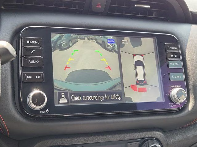 2024 Aspen White/Super Black Nissan Kicks SR FWD SUV
