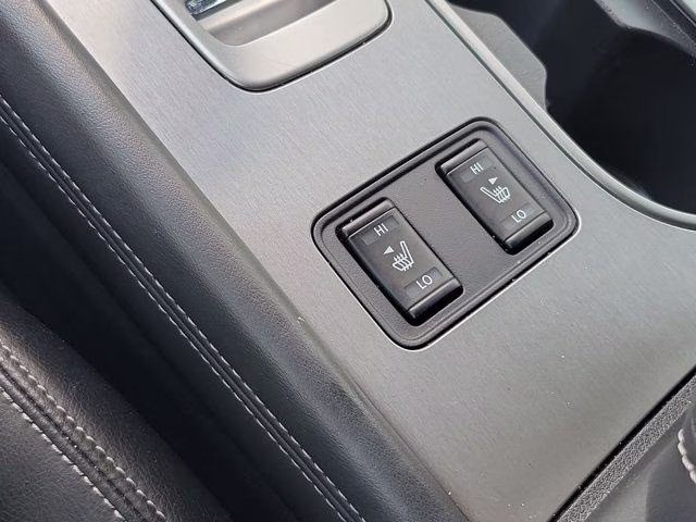 2023 Pearl White Tricoat Nissan Murano SL FWD SUV