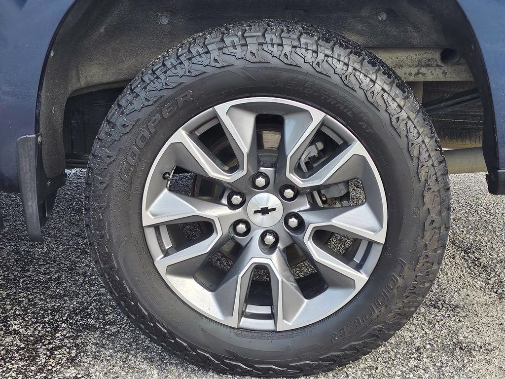 2021 Northsky Blue Metallic Chevrolet Silverado 1500 RST 4X4 Truck