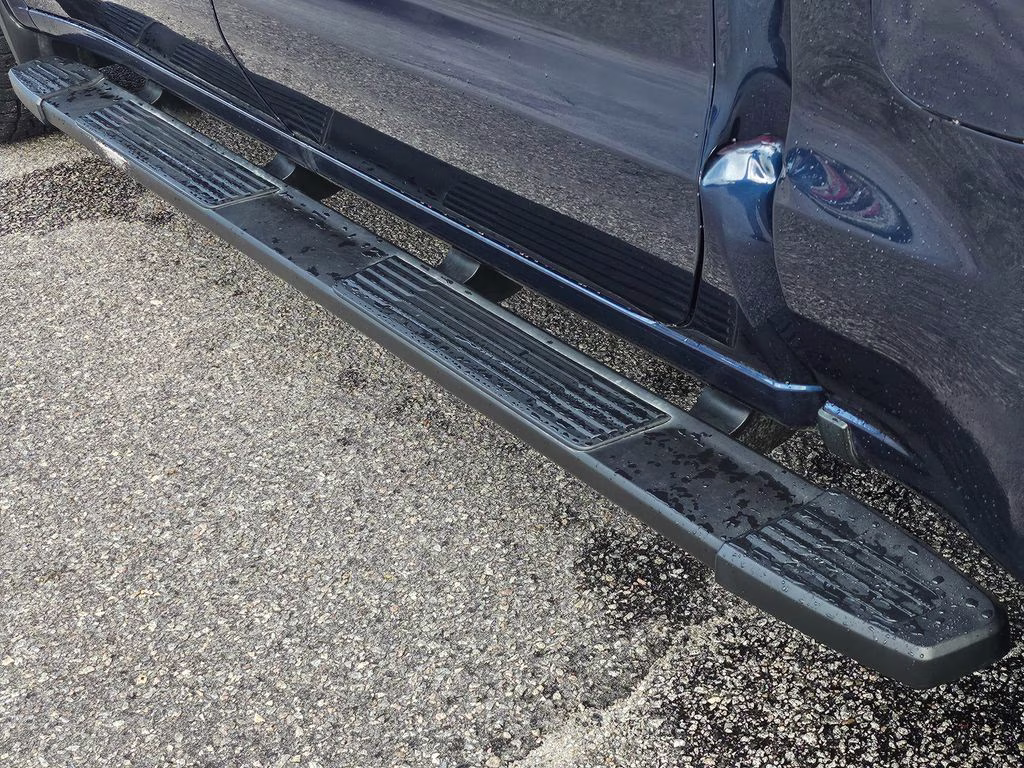 2021 Northsky Blue Metallic Chevrolet Silverado 1500 RST 4X4 Truck