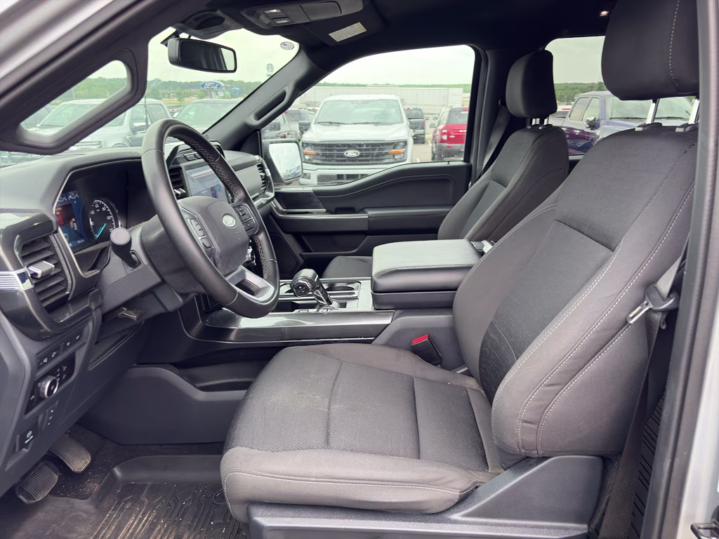2023 Iconic Silver Metallic Ford F-150 XLT 4X4 Truck