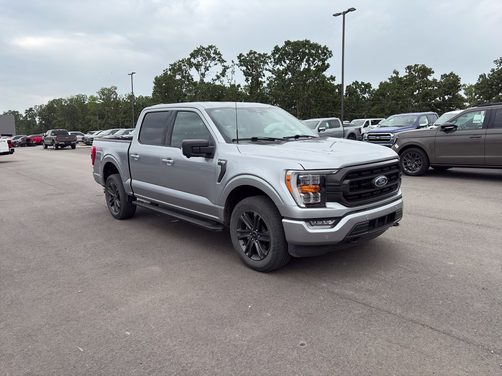 2023 Iconic Silver Metallic Ford F-150 XLT 4X4 Truck