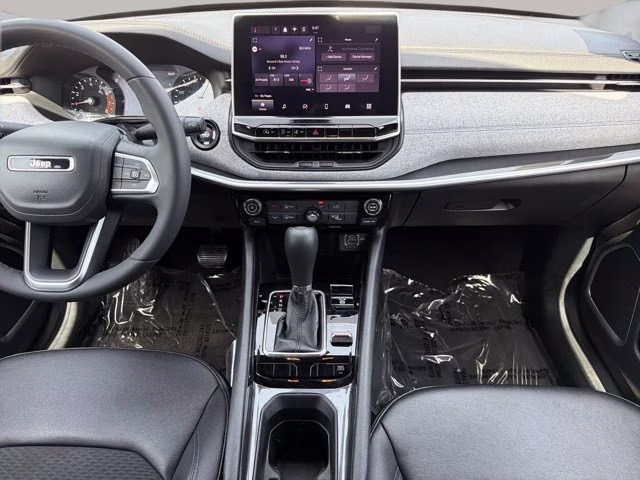 2024 Bright White Clearcoat Jeep Compass Latitude 4X4 SUV