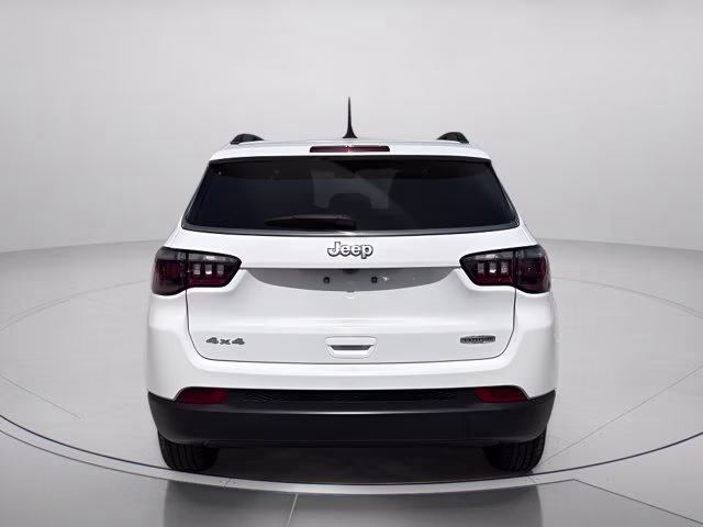 2024 Bright White Clearcoat Jeep Compass Latitude 4X4 SUV
