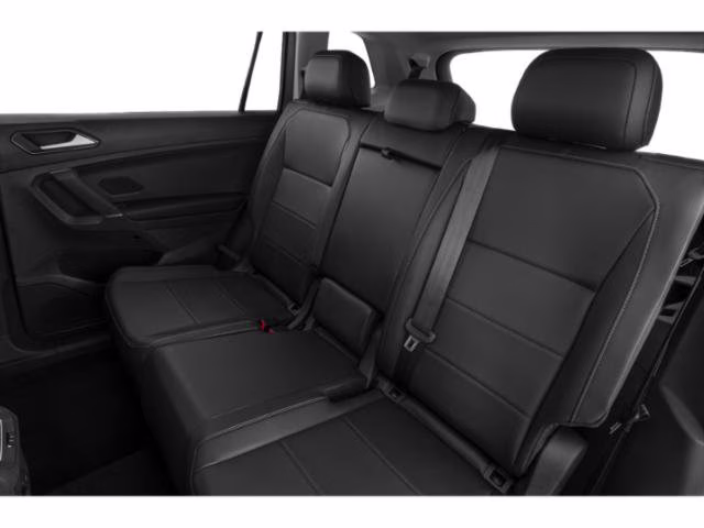 2018 Pearl Metallic Volkswagen Tiguan 2.0T SE FWD SUV