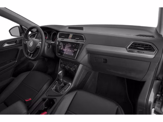 2018 Pearl Metallic Volkswagen Tiguan 2.0T SE FWD SUV