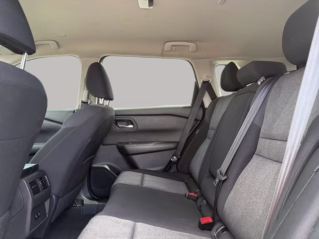 2024 Everest White Pearl Nissan Rogue SV FWD SUV