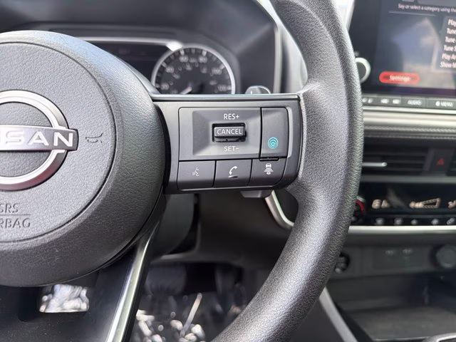 2024 Everest White Pearl Nissan Rogue SV FWD SUV