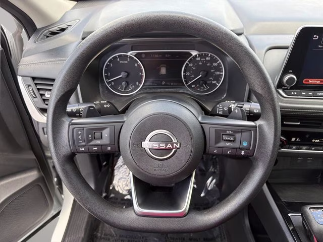 2024 Everest White Pearl Nissan Rogue SV FWD SUV