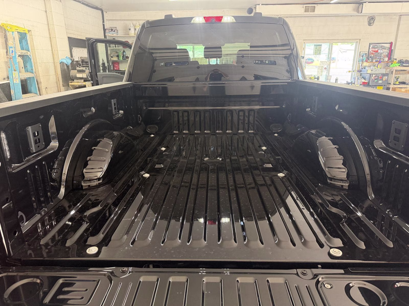 2026 Agate Black Metallic Ford Super Duty F-250 SRW LARIAT 4X4 Truck