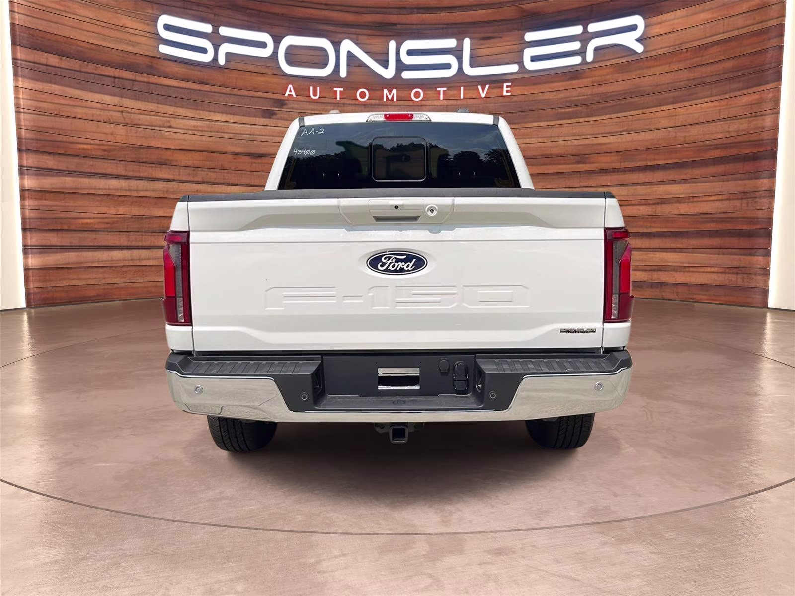 2026 Star White Metallic Tri-Coat Ford F-150 LARIAT 4X4 Truck