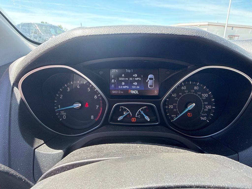 2015 Tuxedo Black Ford Focus SE FWD Sedan