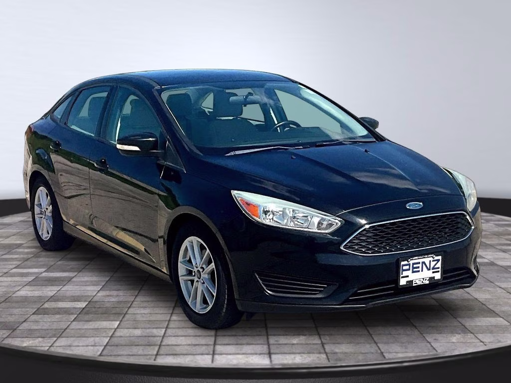 2015 Tuxedo Black Ford Focus SE FWD Sedan