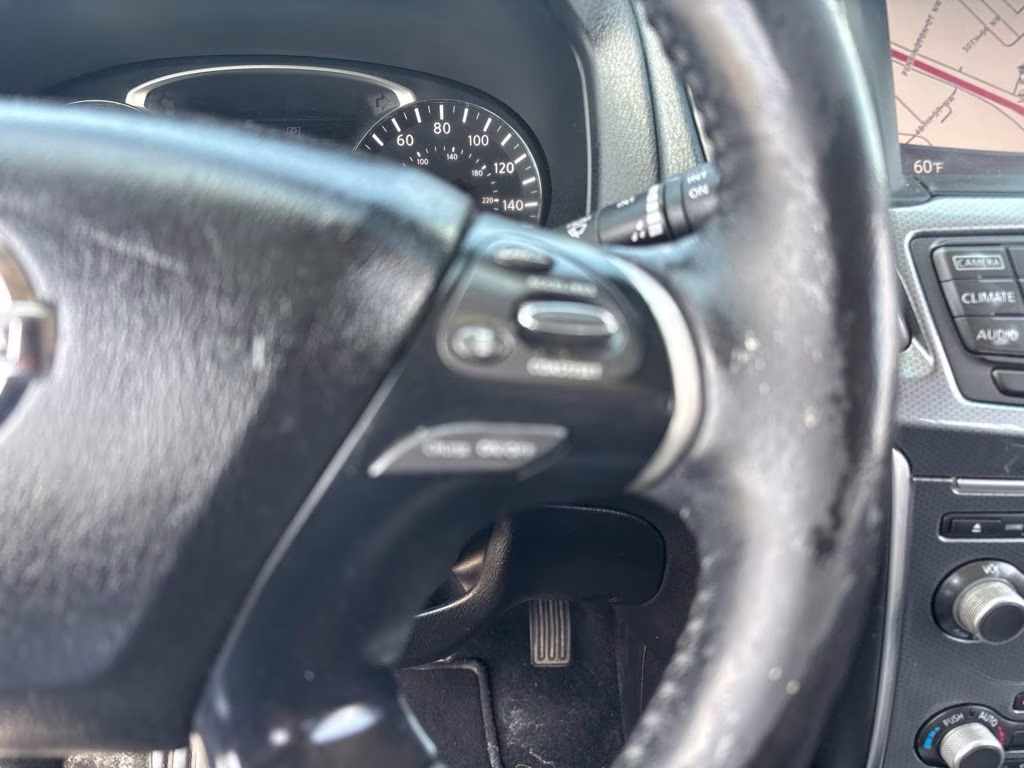 2020 Magnetic Black Pearl Nissan Pathfinder SL 4X4 SUV