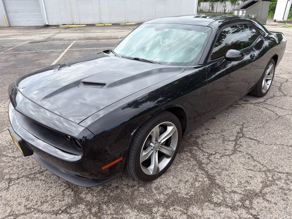 2015 Pitch Black Clearcoat Dodge Challenger SXT RWD Coupe