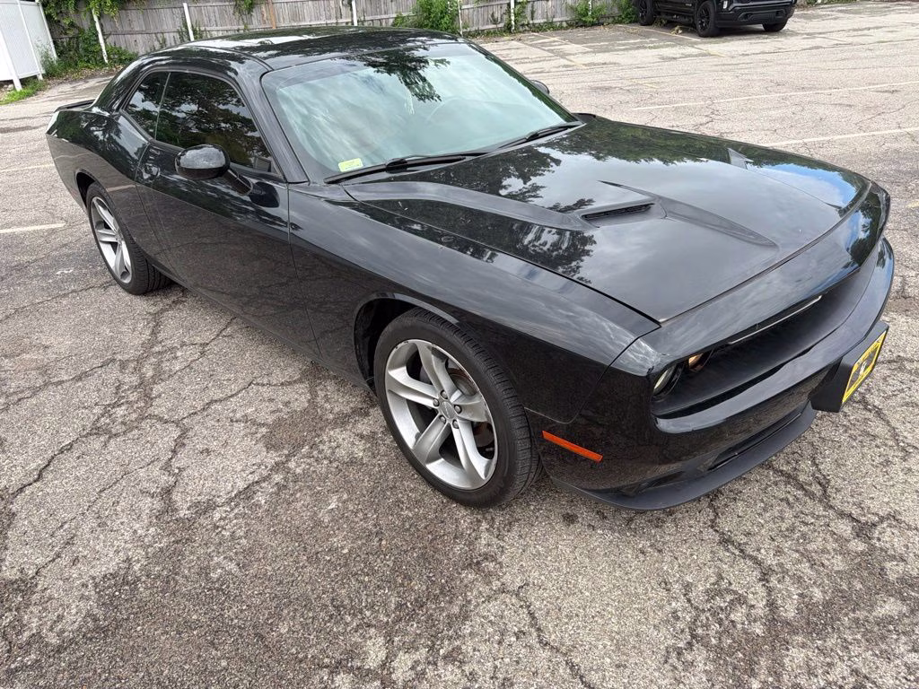 2015 Pitch Black Clearcoat Dodge Challenger SXT RWD Coupe