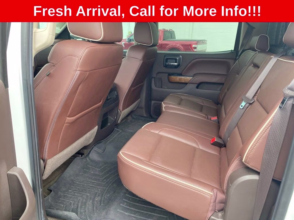 2016 Summit White Chevrolet Silverado 2500HD High Country 4X4 Truck