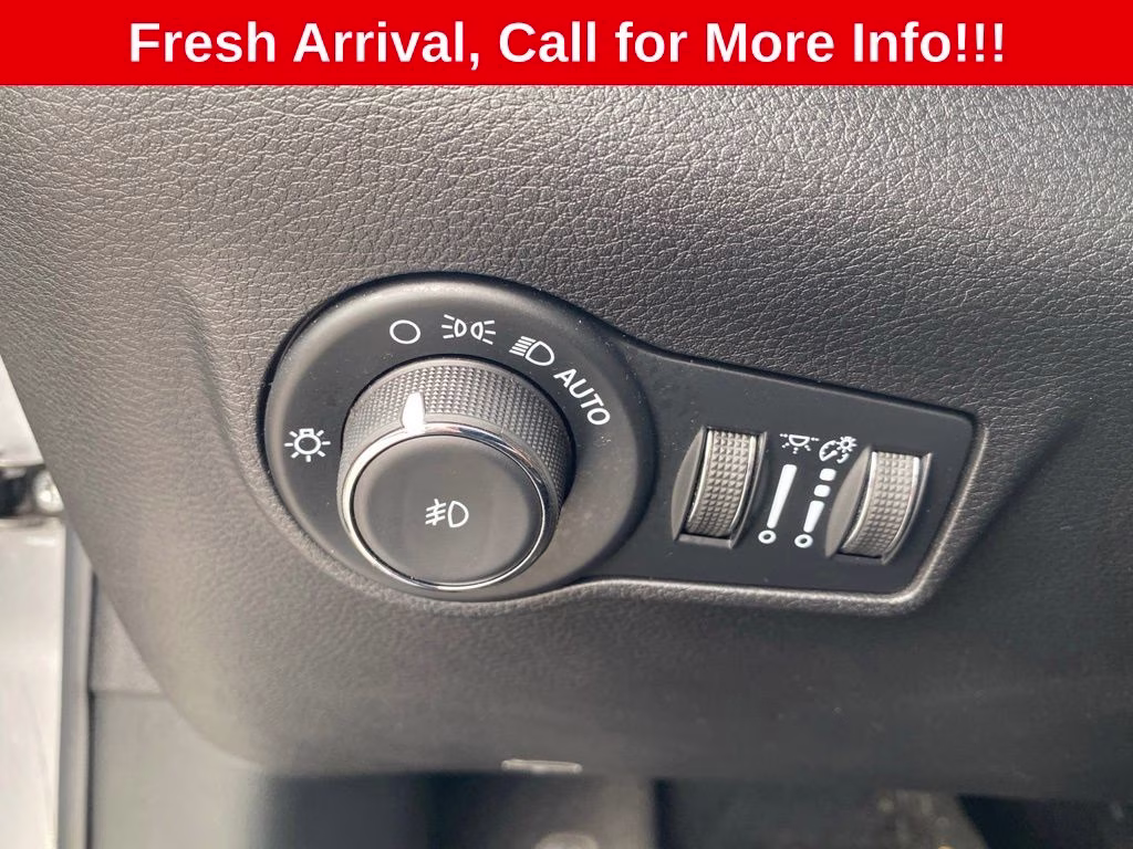 2022 Billet Silver Metallic Clearcoat Jeep Compass Latitude FWD SUV