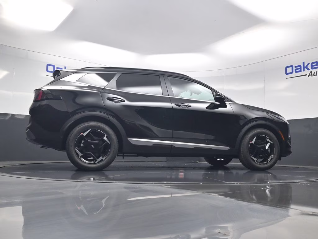 2026 Ebony Black Kia Sportage EX FWD SUV