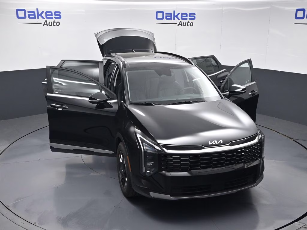 2026 Ebony Black Kia Sportage EX FWD SUV