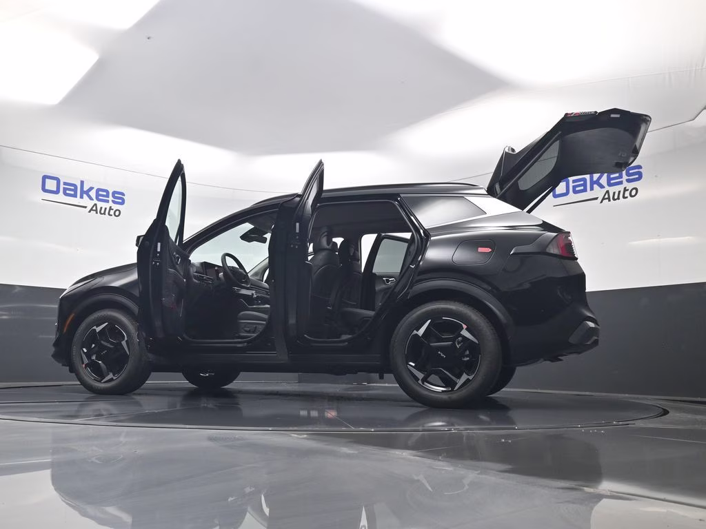 2026 Ebony Black Kia Sportage EX FWD SUV