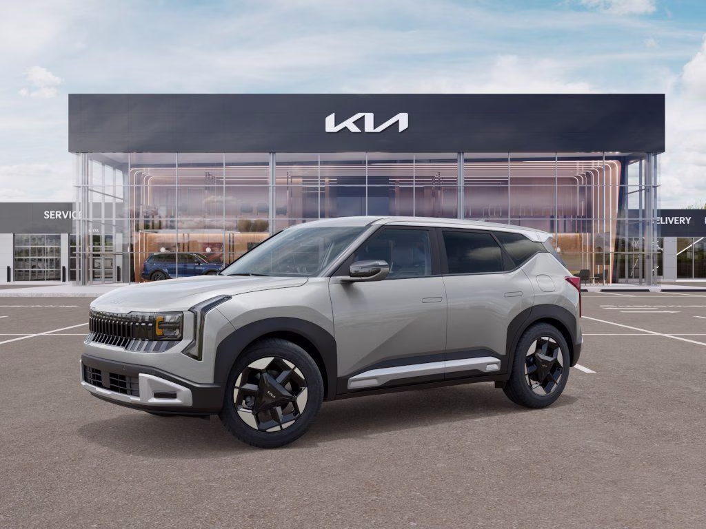 2027 Ivory Silver Kia Seltos EX AWD SUV