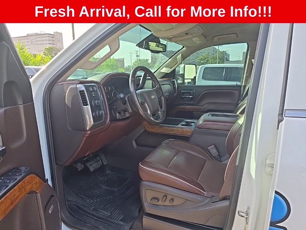 2016 Summit White Chevrolet Silverado 2500HD High Country 4X4 Truck