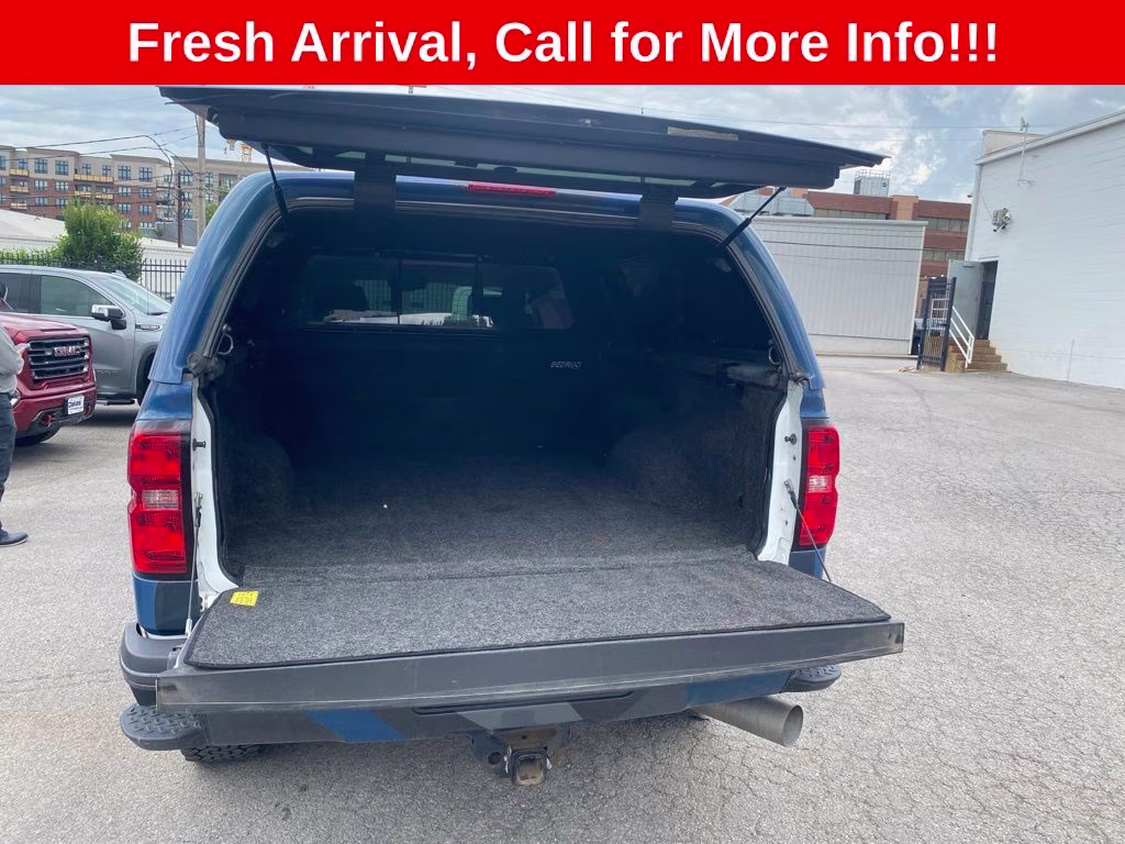 2016 Summit White Chevrolet Silverado 2500HD High Country 4X4 Truck