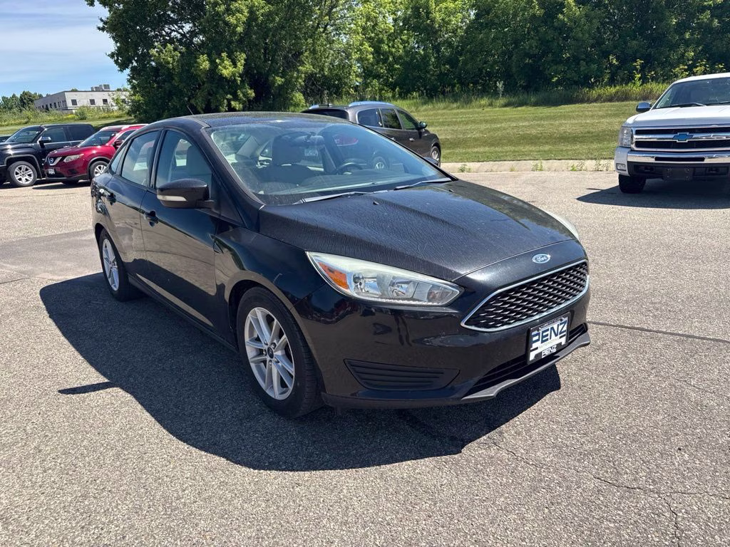 2015 Tuxedo Black Ford Focus SE FWD Sedan