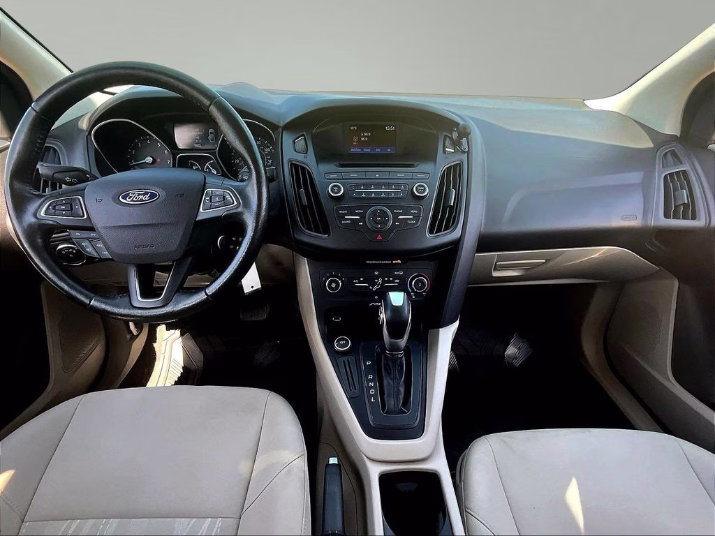 2015 Tuxedo Black Ford Focus SE FWD Sedan