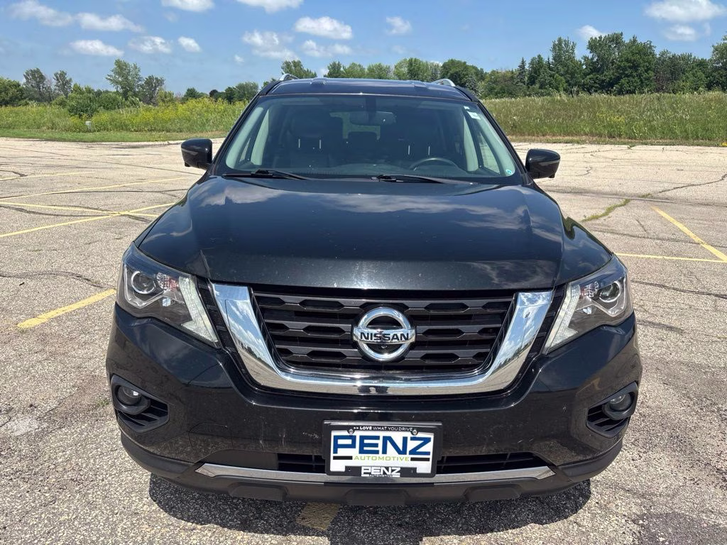 2020 Magnetic Black Pearl Nissan Pathfinder SL 4X4 SUV