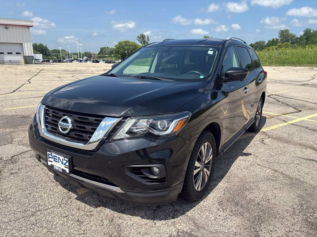 2020 Magnetic Black Pearl Nissan Pathfinder SL 4X4 SUV