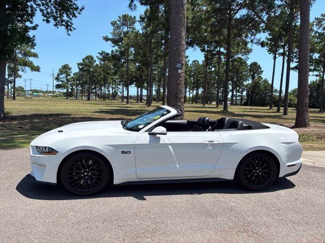2020 Oxford White Ford Mustang GT Premium RWD Convertible