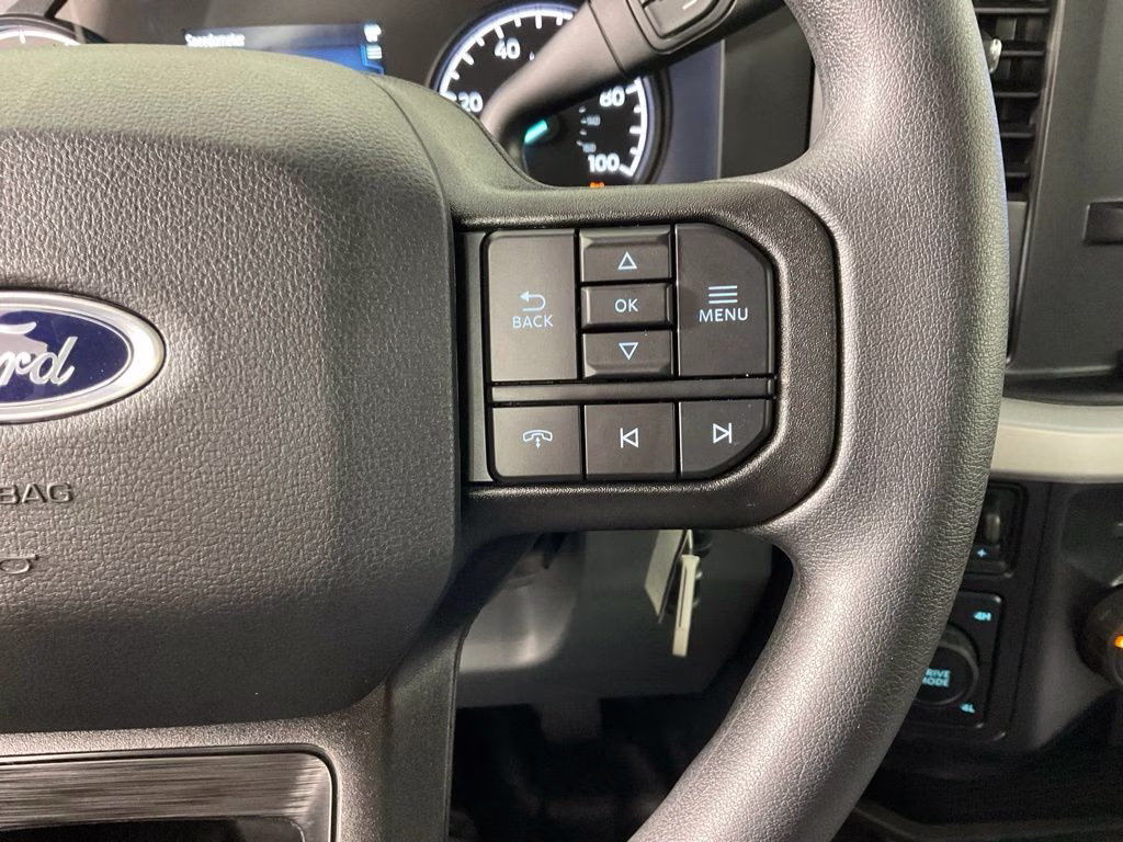 2026 Oxford White Ford Super Duty F-350 SRW XL 4X4 Truck