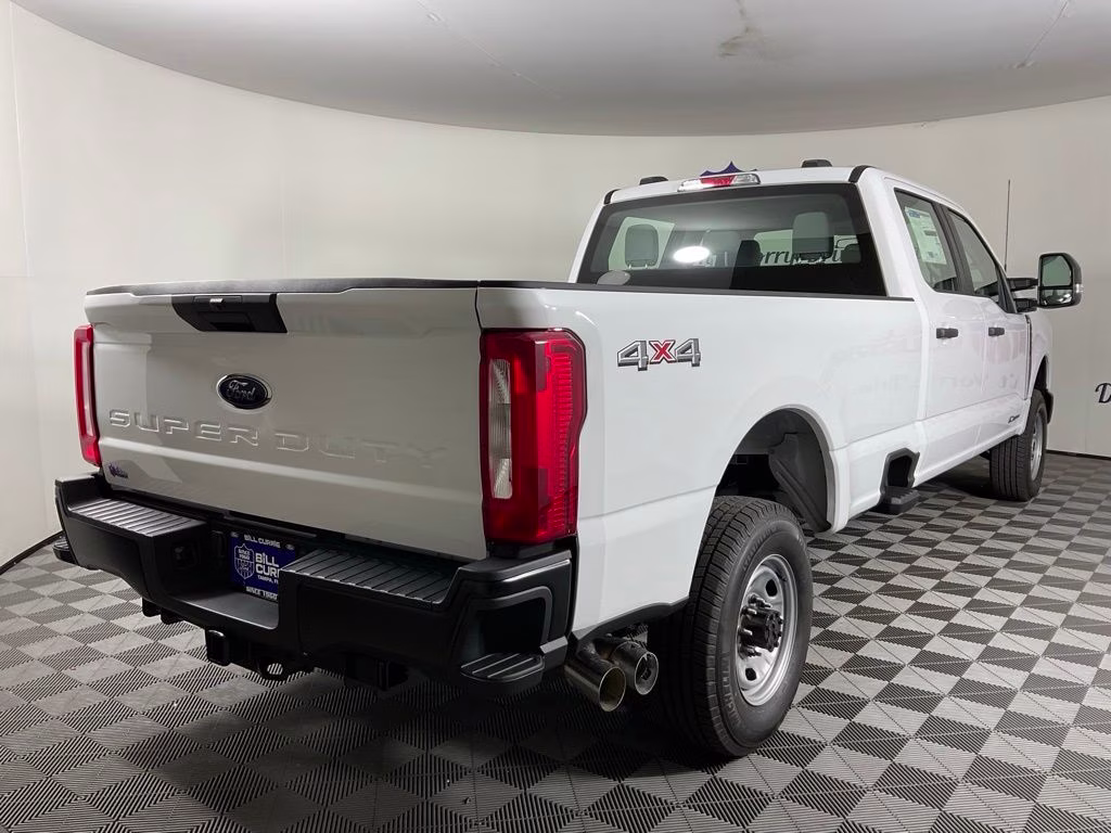 2026 Oxford White Ford Super Duty F-350 SRW XL 4X4 Truck