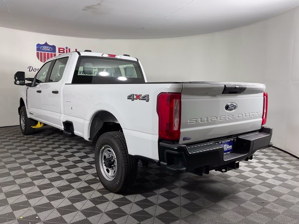 2026 Oxford White Ford Super Duty F-350 SRW XL 4X4 Truck