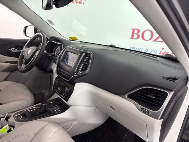 2020 Granite Crystal Metallic Clearcoat Jeep Cherokee Latitude Plus 4X4 SUV
