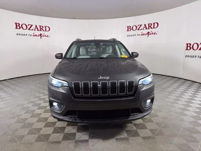 2020 Granite Crystal Metallic Clearcoat Jeep Cherokee Latitude Plus 4X4 SUV
